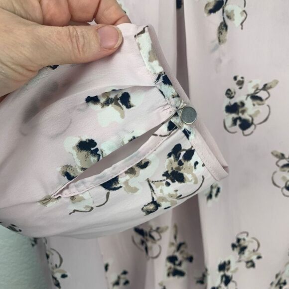 Attention Pink V-neck Long Sleeve Floral White Blouse Top Size XL - Picture 4 of 8